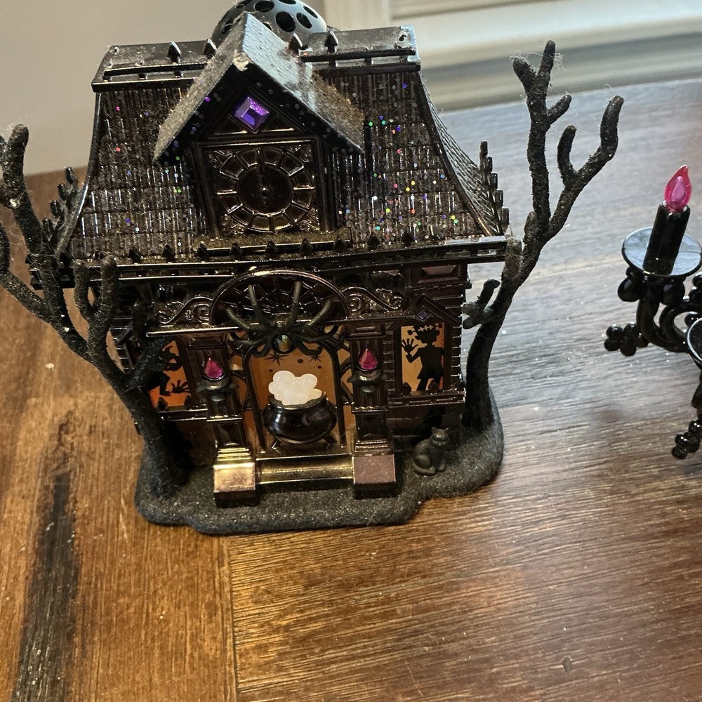 Bath & Body Works Halloween Wallflower Plug Bundle  Haunted HouseChandelier Bat - Picture 6 of 8